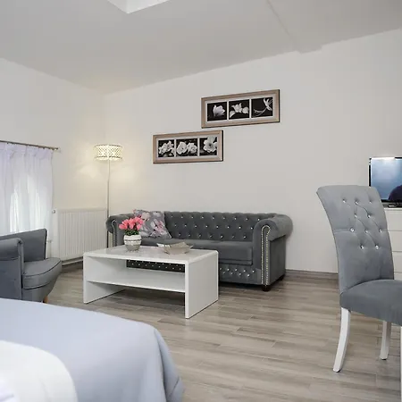 Mysliwska - Biznes 아파트 코잘린