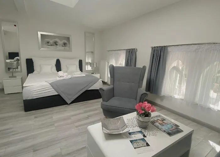 Mysliwska - Biznes Апартаменты *